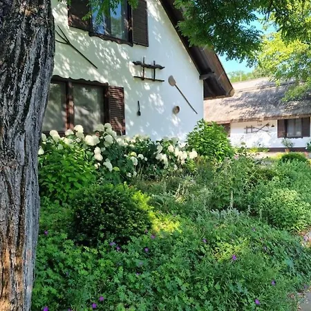 Holiday home Cottage1 In Nature Swimming Pond Pool Sauna Kiskunmajsa